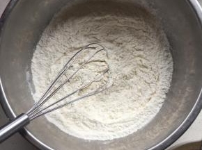 低筋面粉做面包的做法