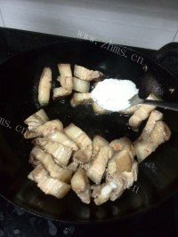 瓦罐红烧肉的做法