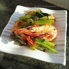 虾和芹菜能一起吃吗