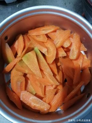 胡萝卜炒什么菜