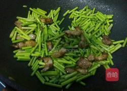 肉炒蒜苔的家常做法