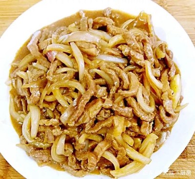 牛肉炒洋葱的家常做法