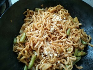 家常豆角焖面的做法