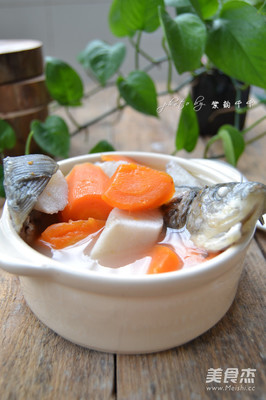 鲫鱼胡萝卜