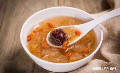 银耳红枣的功效