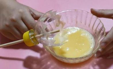 没有打蛋器怎么做奶油