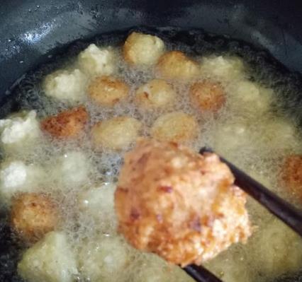 白萝卜炸丸子的做法