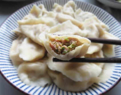 白菜馅饺子怎么拌馅