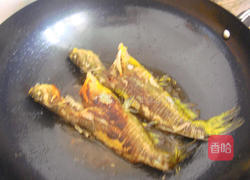 红烧黄甲鱼的做法