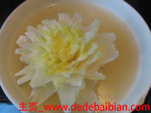 开水烫白菜