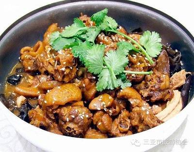 老鹅煲的做法