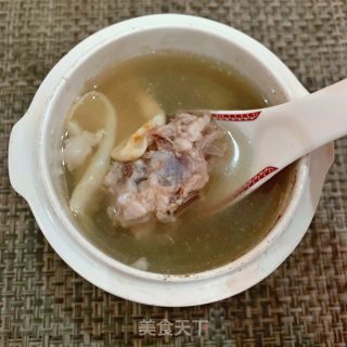 海底椰排骨汤的做法