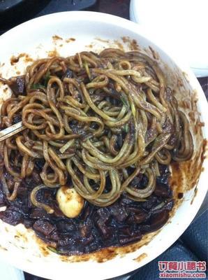 炸酱面怎么做好吃又简单