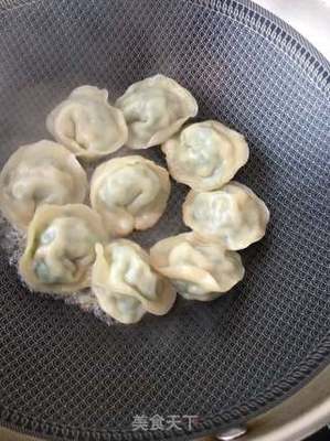 扇贝韭菜饺子的做法