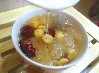 银耳一泡就软好不好
