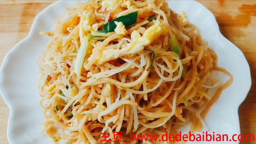 豆芽炒饼丝的家常做法