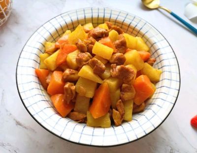 土豆咖喱鸡肉