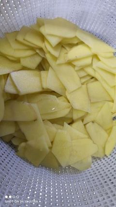 切土豆片的方法