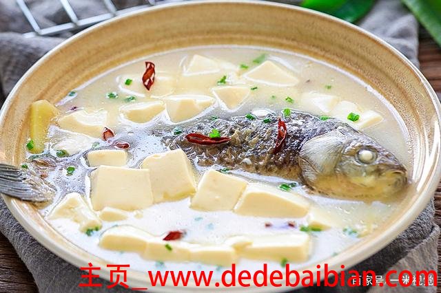 豆腐炖鲈鱼的家常做法