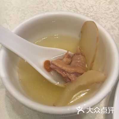 天麻乳鸽汤的做法