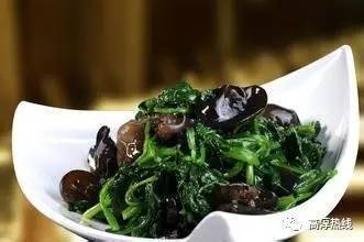 木耳与菠菜能同吃吗