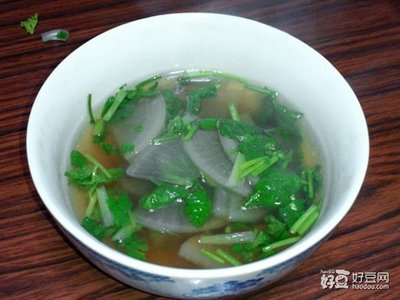 素萝卜汤的做法