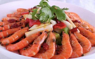 卤基围虾的做法