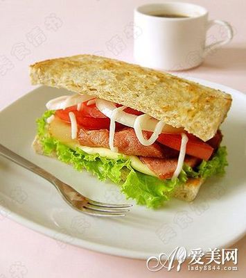 一碗排骨面的热量