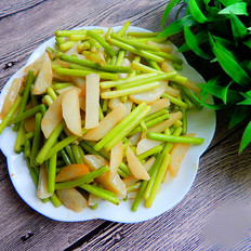 蒜苔土豆条怎么做好吃