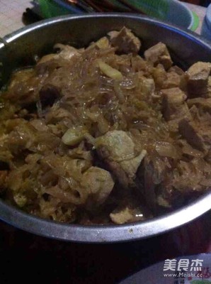 东北酸菜炖猪肉的做法