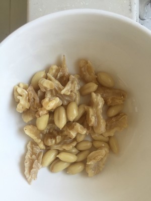 核桃花生豆浆的做法