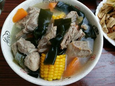 排骨海带玉米汤
