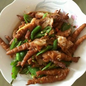 炒鸡爪怎么做好吃