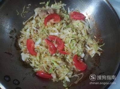 西红柿炒粉条的做法