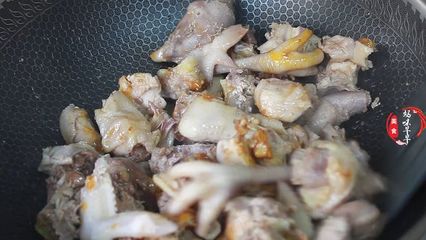 鸡肉能放大蒜吗