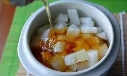 白萝卜泡蜂蜜