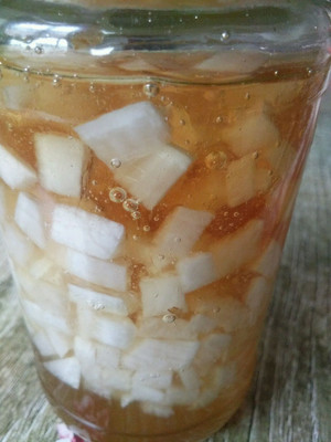 白萝卜泡蜂蜜