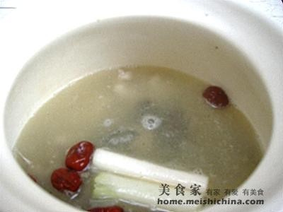 黑鱼炖汤怎么做