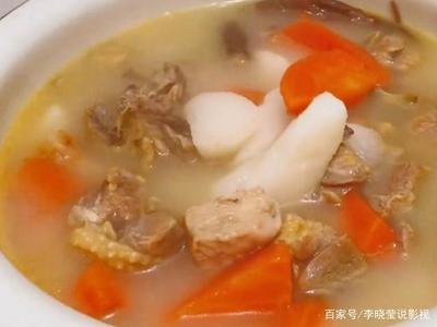 胡萝卜山药炖鸡