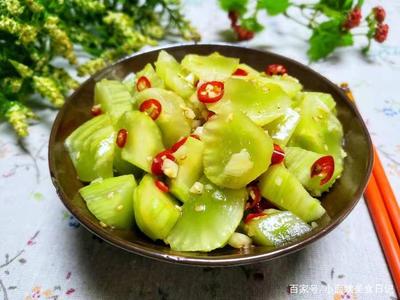 莴笋和黄瓜凉拌的做法