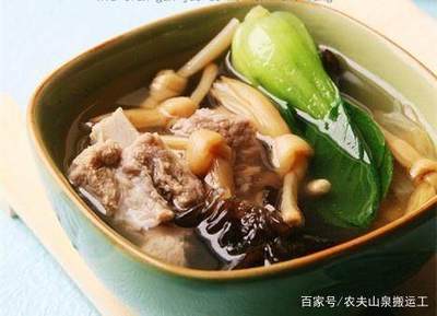 干黄花菜炖排骨的做法