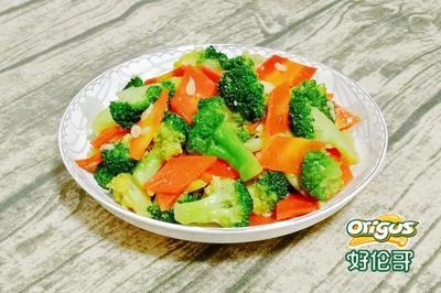 胡萝卜炒西兰花