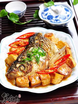 红烧鱼头豆腐的做法