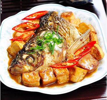 红烧鱼头豆腐的做法