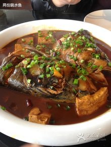 红烧鱼头豆腐的做法