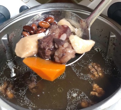 排骨核桃汤的做法