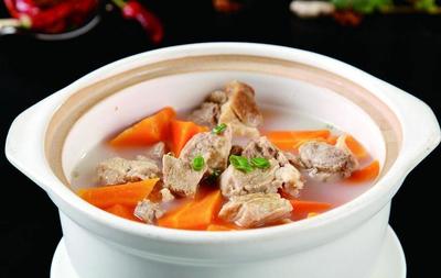 砂锅羊肉炖萝卜的做法