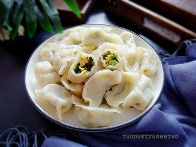 豇豆鸡蛋饺子