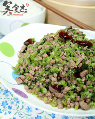 芹菜牛肉末