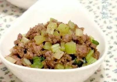 芹菜牛肉末